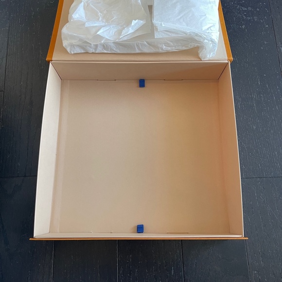 LOUIS VUITTON LV Gift Box Magnetic Empty Large Box storage decoration - Picture 3 of 10